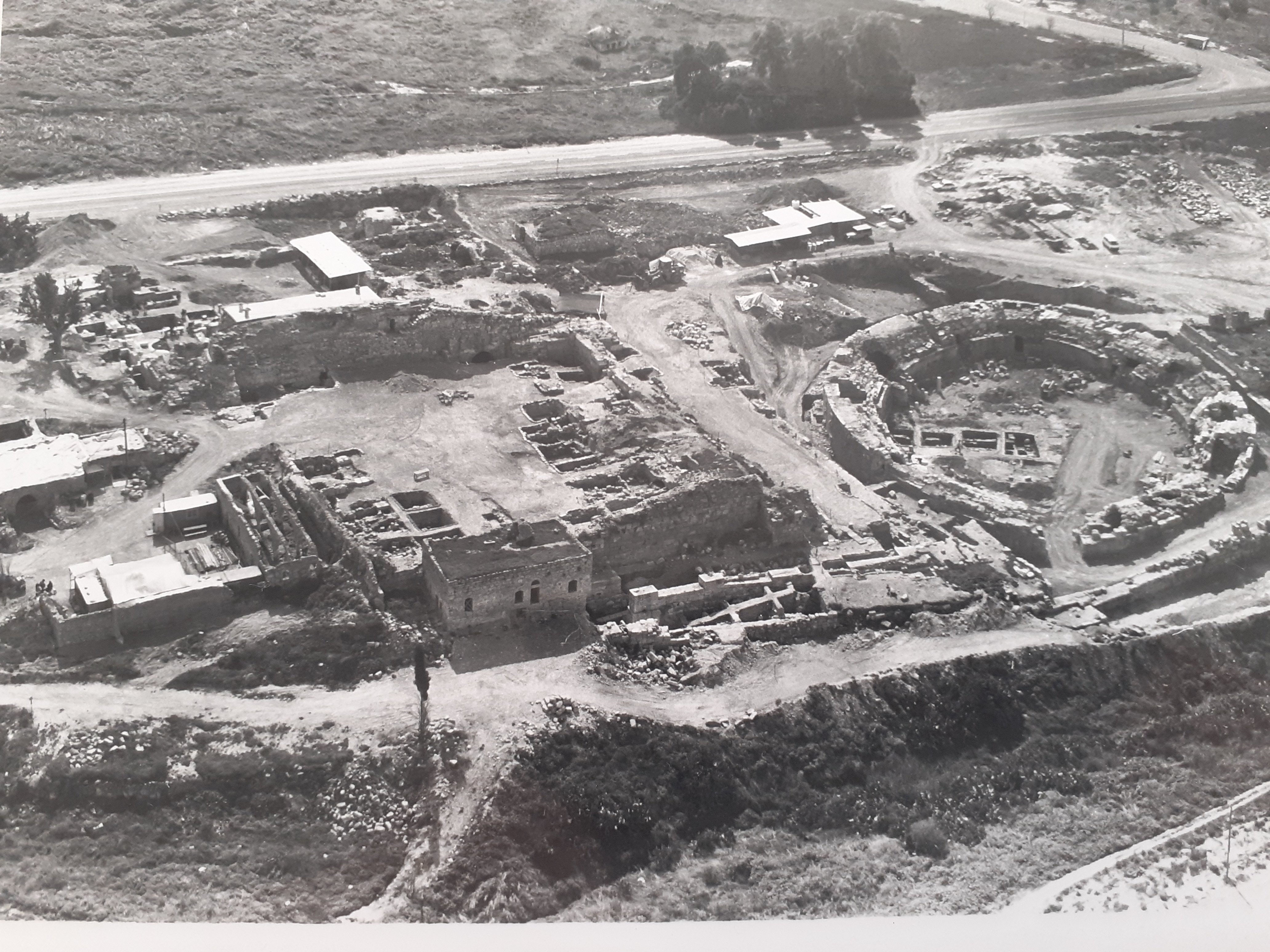 photo aérienne fouilles Beit Guvrin